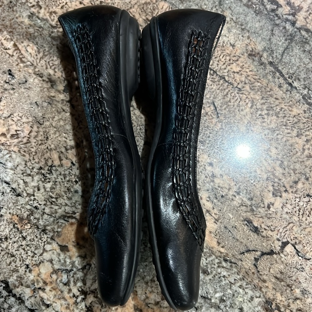 Sofft Women's Black Leather Shoes - Picture 6 of 8